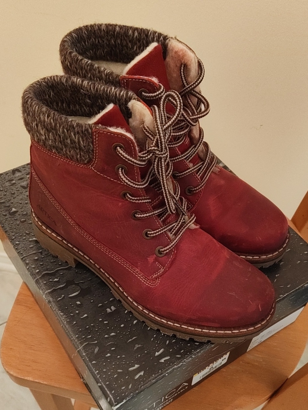 Artica Women's Red Lace-Up Winter Ankle Boots